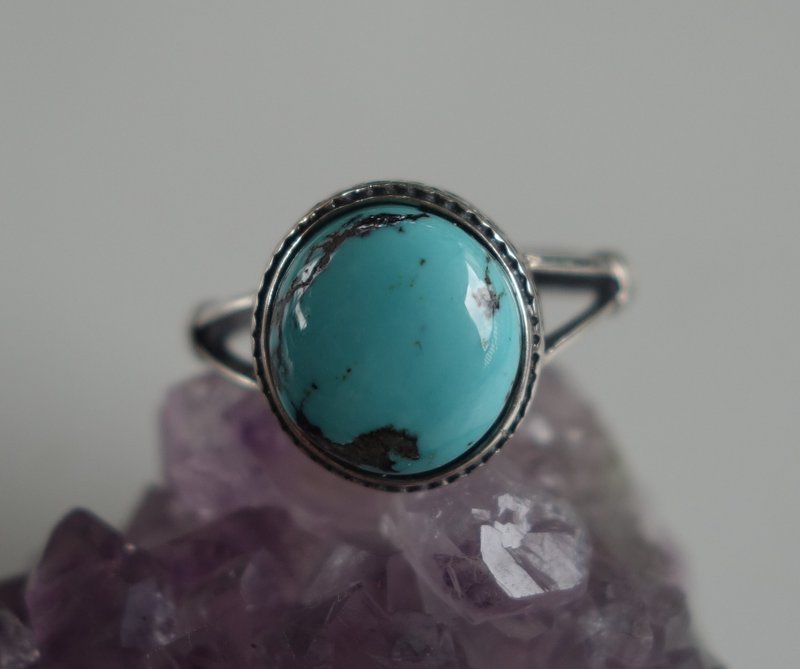 Natural old turquoise ring 2.3g turquoise live mouth ring antique pendant old bead antique - สร้อยคอ - หยก สีเขียว