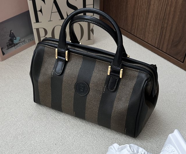 FENDI　フェンディ　ミニ　ボストンバッグ　ペカン柄　ストライプ　ブラック FENDI フェンディ ペカンストライプ ミニ ブラック ボストン