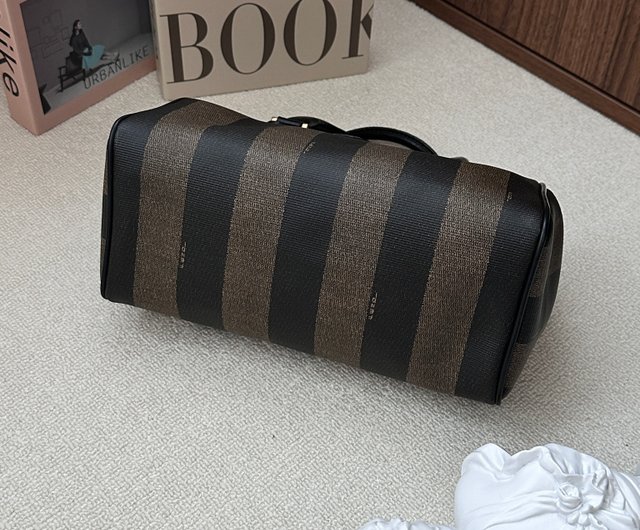 FENDI　フェンディ　ミニ　ボストンバッグ　ペカン柄　ストライプ　ブラック FENDI フェンディ ペカンストライプ ミニ ブラック ボストン