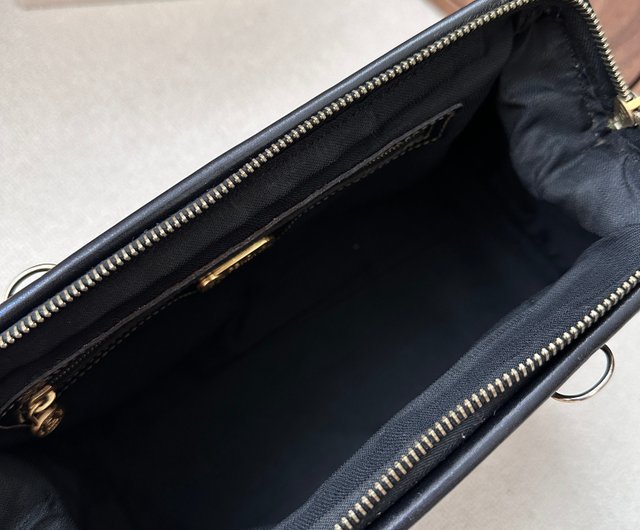 FENDI フェンディ ペカンストライプ ミニ ブラック ボストン