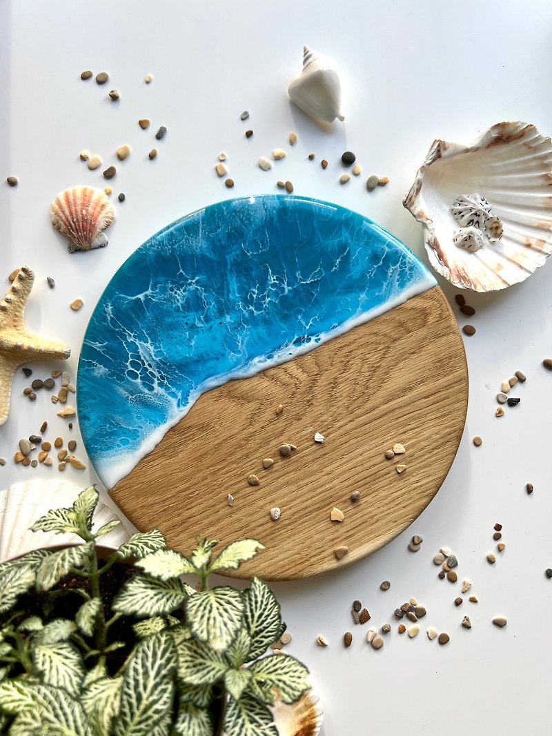 Round serving board with epoxy resin. Sea Epoxy resin - จานและถาด - ไม้ สีน้ำเงิน