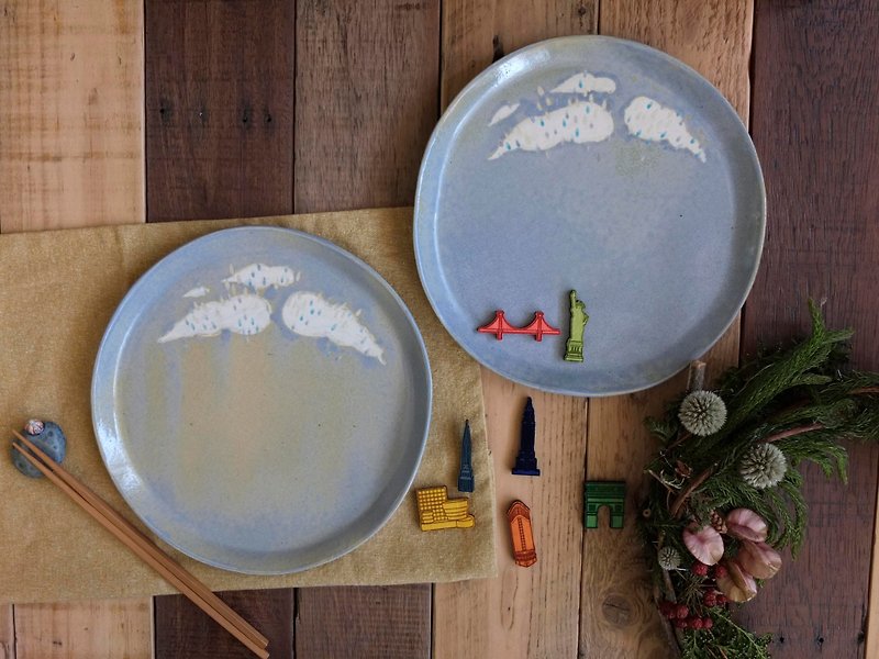 Blue melancholy cloud plate handmade pottery limited edition - จานเล็ก - ดินเผา 