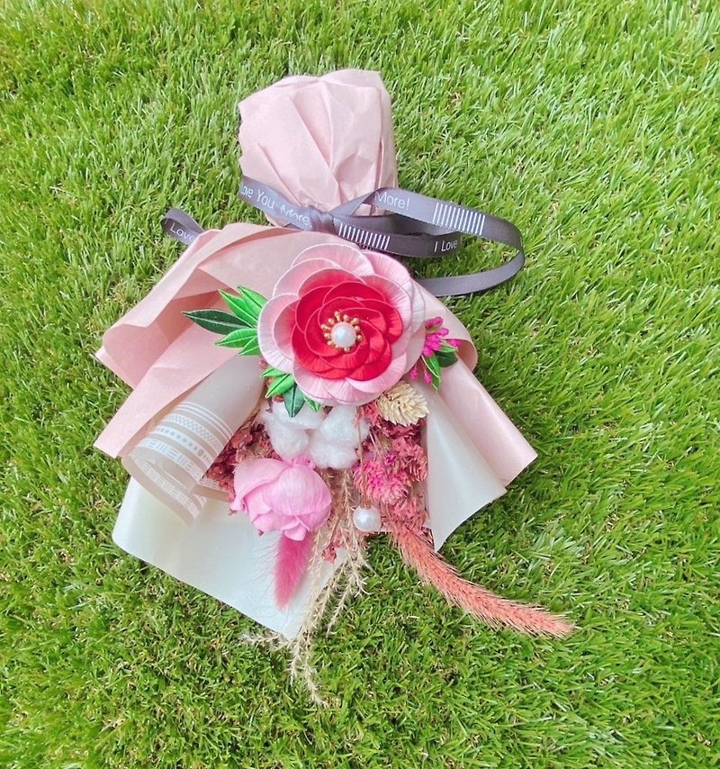 Feng Xigong Handmade - Entangling Flowers - Hongyue Brooch - Brooches - Silk Pink