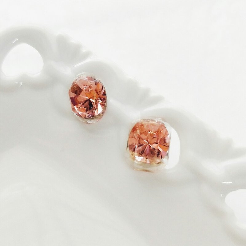 momolico 耳環  冰塊寶石(蜜桃) 貼耳耳環 - 耳環/耳夾 - 其他材質 紅色