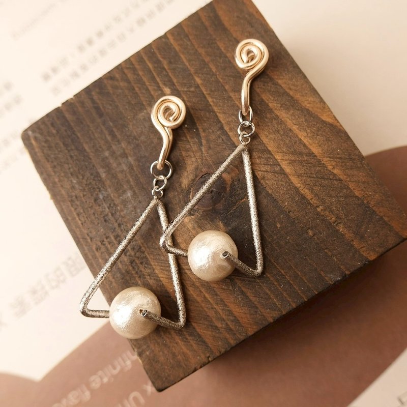 Trigonometric Problem Pain-Free Ear Clips - ต่างหู - โลหะ 