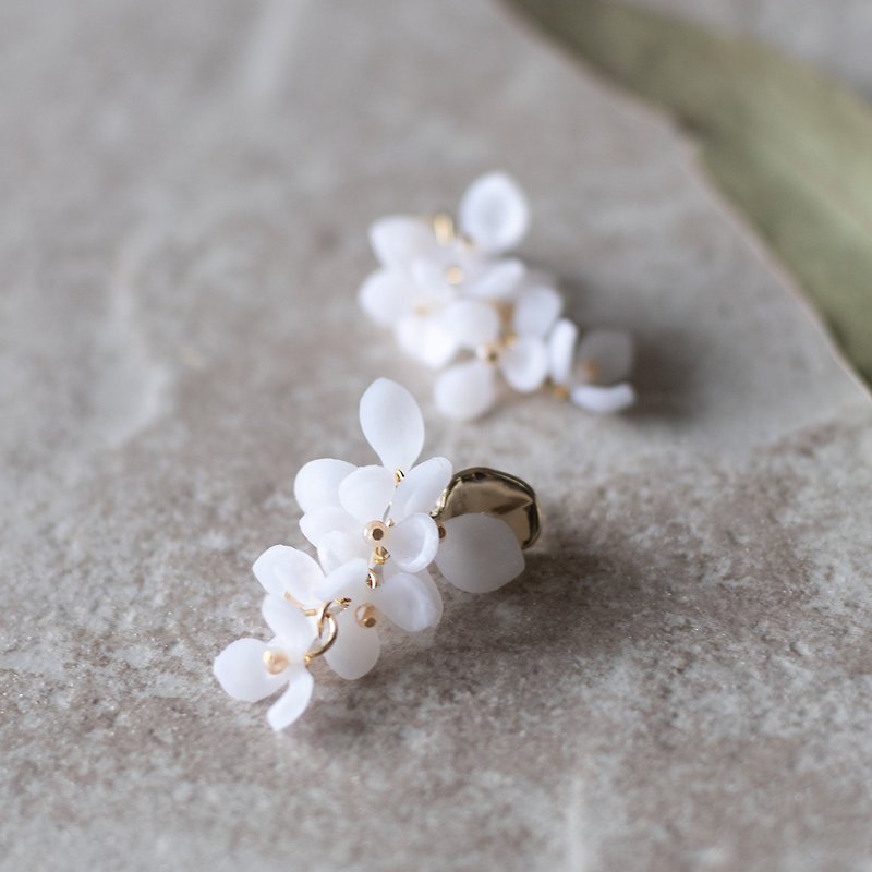 Hanging Flowers Earrings / white - Earrings & Clip-ons - Clay White