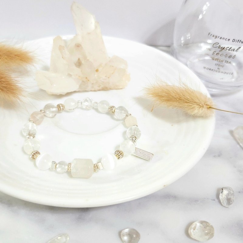 Pure white realm/crystal for purifying magnetic field and balancing emotions/white ghost/blue needle crystal/transparent gypsum/water - Bracelets - Crystal White