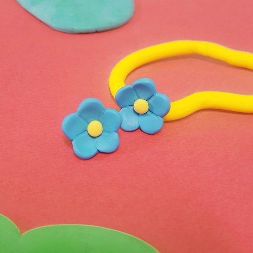 我物 WOW WOO 偶數花朵系列 耳環 - 小藍花 貼耳 花朵 小花 (耳針 / 耳夾)