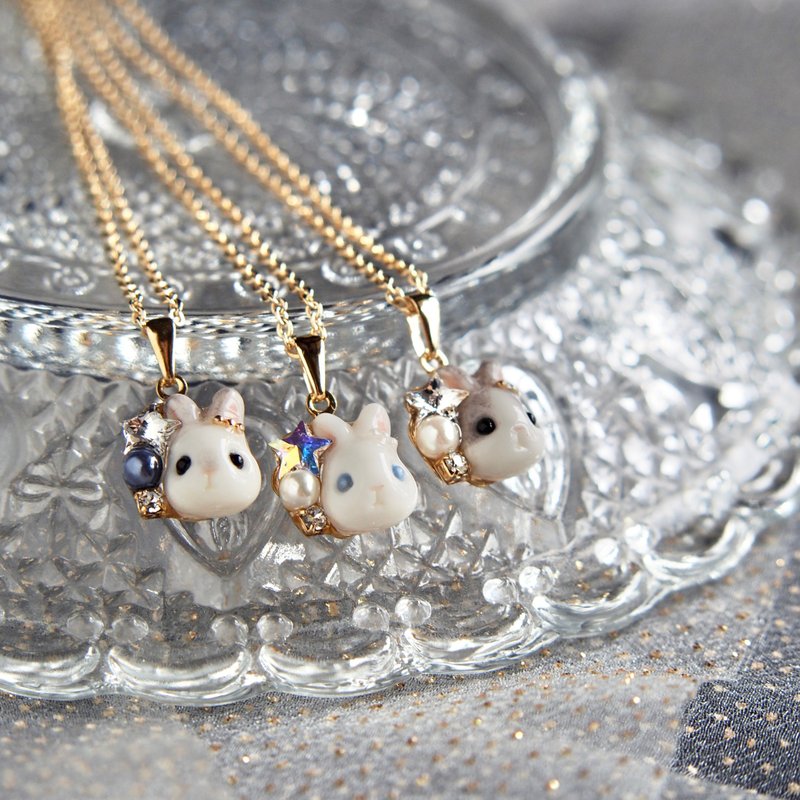 star rabbit necklace - สร้อยคอ - พลาสติก ขาว