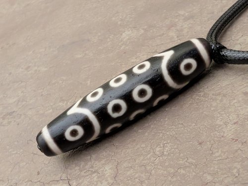 21眼Dziビーズチベット願望達成のお守りネックレス、本物のビンテージ