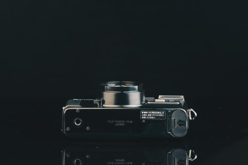 FUJICA AUTO 7QD フィルムカメラ File:Fujica Auto-7QD.jpg - Wikimedia Commons