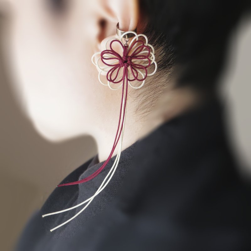 Katappo ear cuff Amatokete - ต่างหู - เส้นใยสังเคราะห์ สีแดง