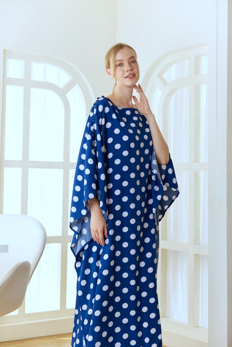 Blue Polka Dot Button at Shoulder Kaftan Beach Wear Loungewear Dressing Gown - ชุดเดรส - ผ้าไหม สีน้ำเงิน