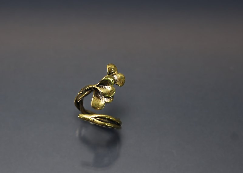 Plant Series-Ginkgo Twine Bronze Ring - แหวนทั่วไป - ทองแดงทองเหลือง สีเขียว