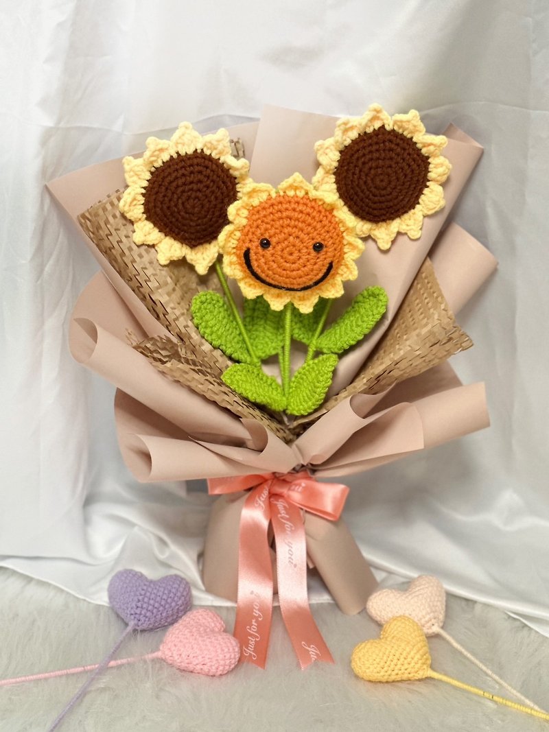 【WS │Handmade Flowers】Knitted Flowers Wool Flowers Sunflower Graduation Bouquet - Dried Flowers & Bouquets - Cotton & Hemp 