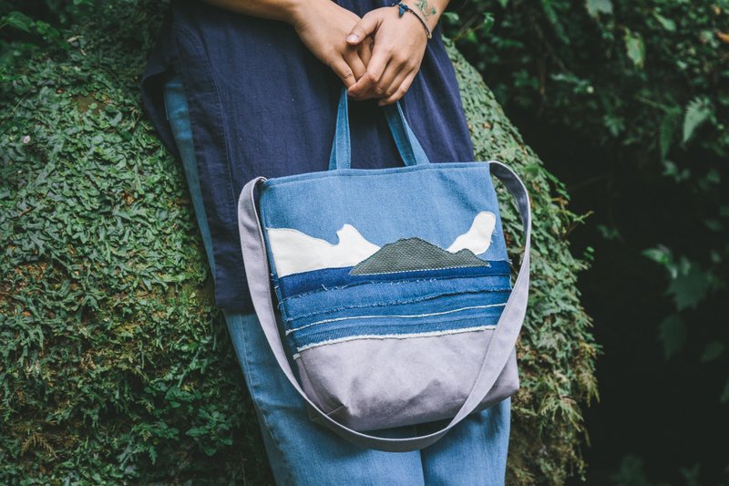 Guishan Island, Waiao Beach, Yilan-Portable Shoulder Bag - Messenger Bags & Sling Bags - Cotton & Hemp Blue