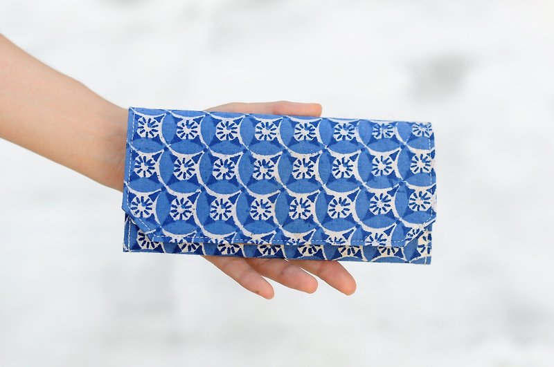 Final countdown/blue window grille antique fabric/washed paper long clip super lightweight/wallet/long wallet - Clutch Bags - Cotton & Hemp Blue
