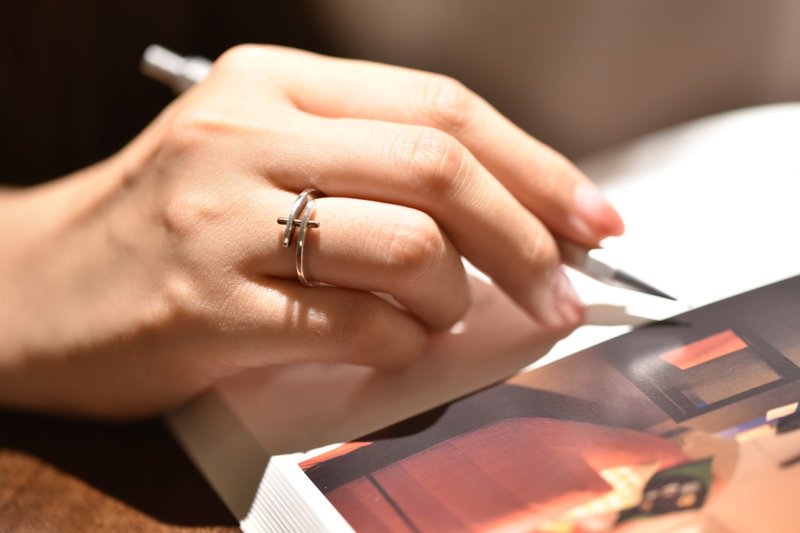 Taipei Metalworking Experience I Heart Bridge Ring I Handmade Silver Ring - Metalsmithing/Accessories - Silver 