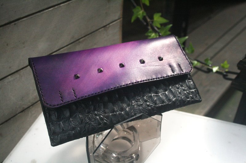 Atwill. Shǒugōng yuánshēng shuā sè dīng kòu lìtǐ èyú wén niúpí shǒu ná bāo zhǎn - Clutch Bags - Genuine Leather Black