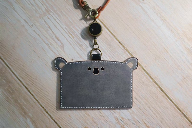 Koala leather card holder for leisure travel with a retractable lanyard for free lettering - ที่ใส่บัตรคล้องคอ - หนังแท้ สีเทา