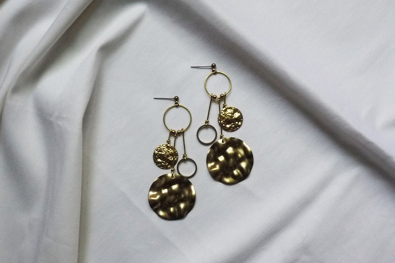 Campanula - Bronze earrings - ต่างหู - ทองแดงทองเหลือง สีทอง