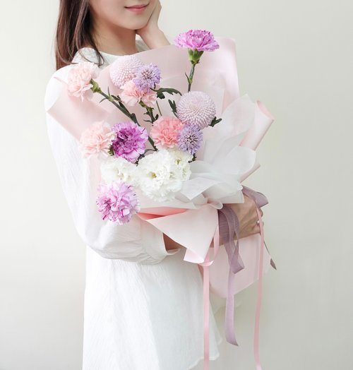 薇思花藝｜The day with flowers 2025母親節花束 康乃馨 禮物 花籃