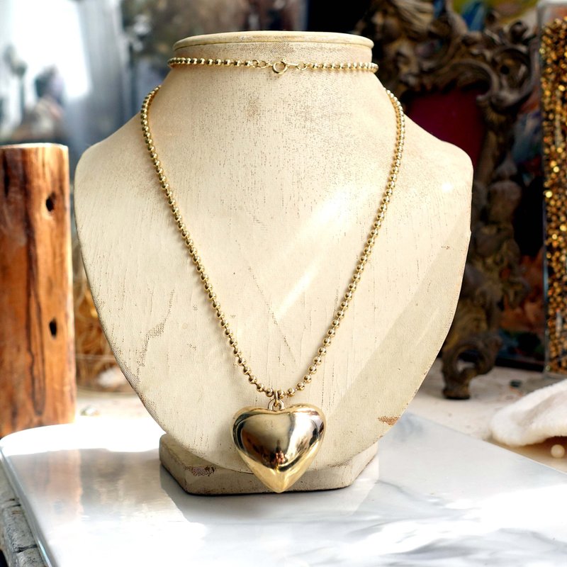 Japanese middle-aged golden giant love-shaped pendant necklace Cupid necklace high-end second-hand vintage jewelry - Necklaces - Other Metals Gold