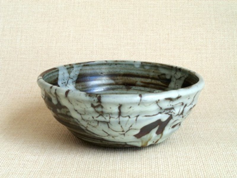 Bowl with Flowing Glaze - ถ้วยชาม - ดินเผา สีเทา