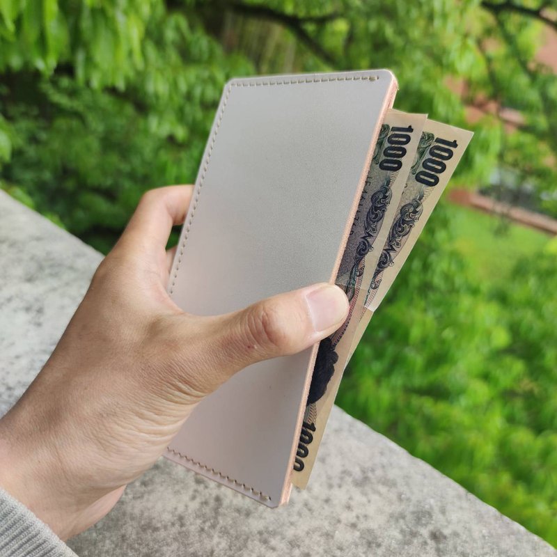 本革ヌメ革　レザー　財布　札入れ　ミニマムウォレット  シボ加工のゴールド - 皮夾/長短夾/錢包 - 真皮 白色