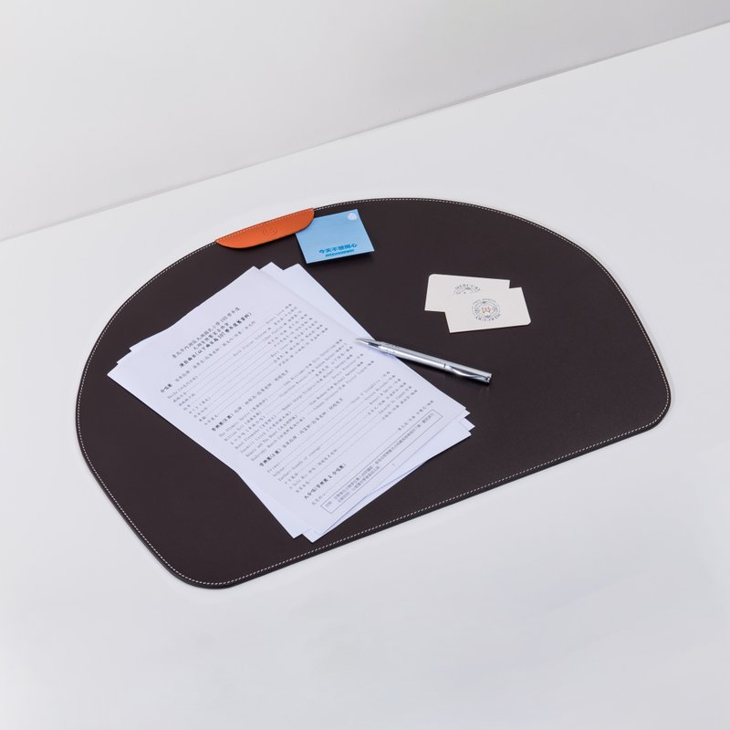 Mercury semi-curved leather table mat - อื่นๆ - วัสดุอื่นๆ 