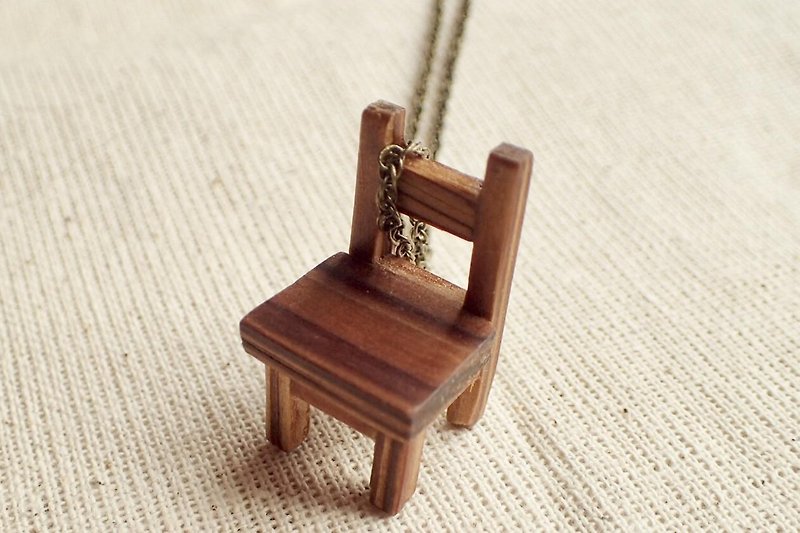 mini-chair necklace - Necklaces - Wood 