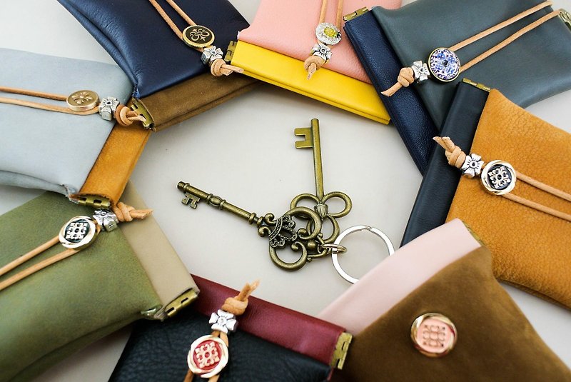 Splicing a good free shrapnel key bag - key package order *2 - Keychains - Genuine Leather Multicolor