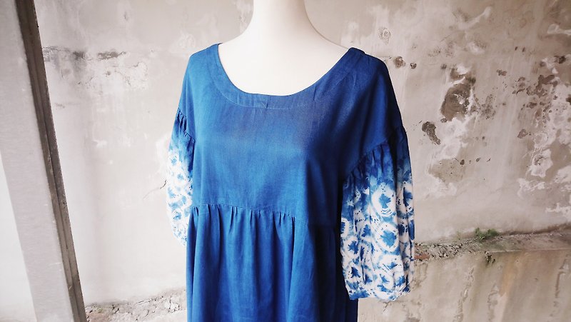 Zhiran Life-Natural Blue Dyed Handmade One-piece Dress - ชุดเดรส - ผ้าฝ้าย/ผ้าลินิน 