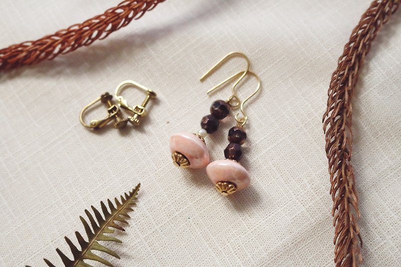 Old dream 踟 蹰 old porcelain beads earrings // ve014 - Earrings & Clip-ons - Porcelain Pink