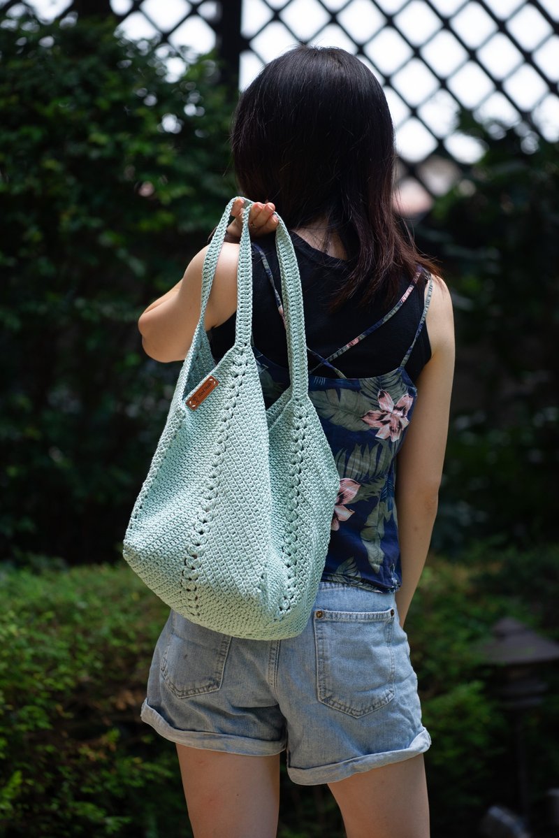 Small lace vegetable basket bag natural cotton thread weaving - กระเป๋าแมสเซนเจอร์ - ผ้าฝ้าย/ผ้าลินิน 