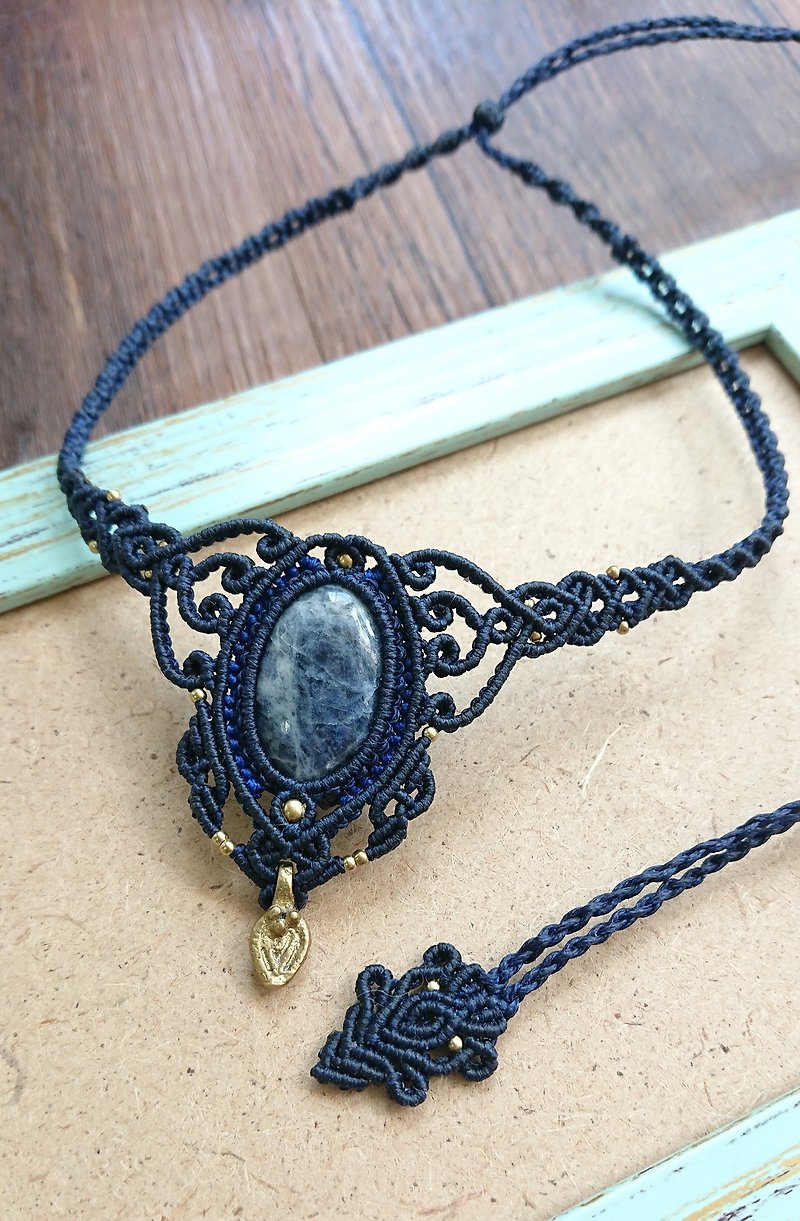 Misssheep N71 - Handcrafted Sodalite Macrame Necklace, Bohemian jewelry - Necklaces - Other Materials Blue