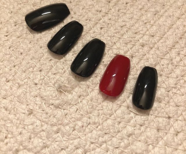 ネイルシンプル2色セクションh ショップ Nailde268 マニキュア ネイル Pinkoi