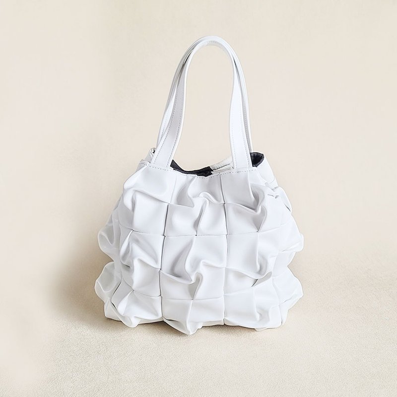 Blooming Flower Handbag Leather Shoulder Bag Underarm Bag-White/Blue/Black - กระเป๋าถือ - หนังเทียม ขาว