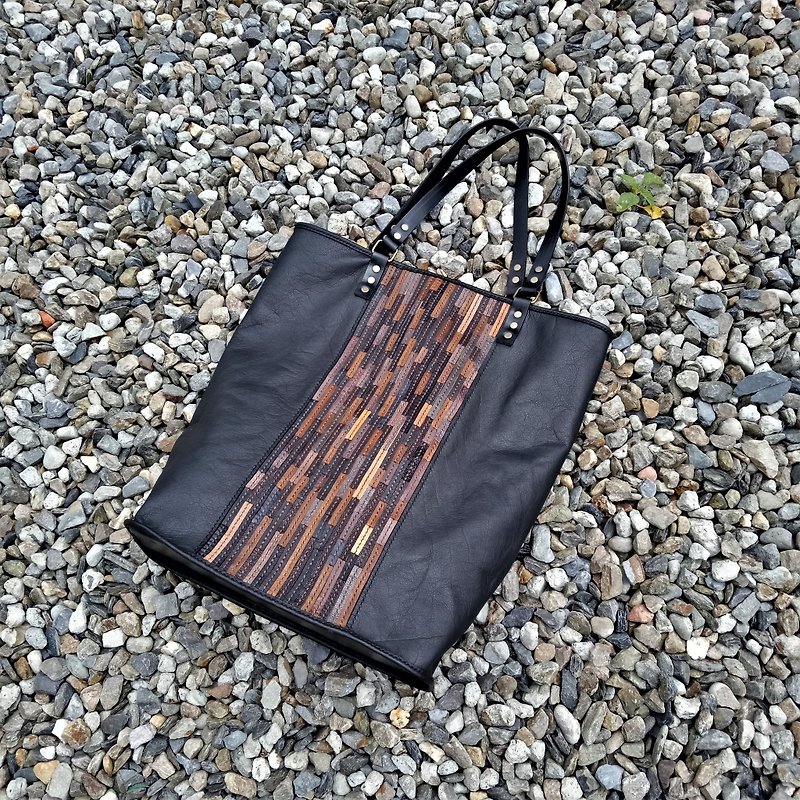 Camo square Tote bag (hand-sewn / full leather) - กระเป๋าแมสเซนเจอร์ - หนังแท้ สีดำ