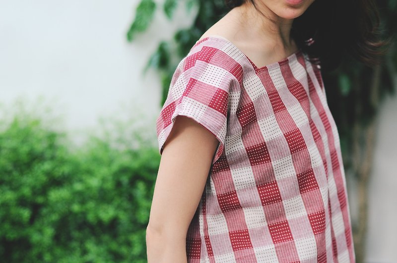 Double-faced square collar round neck simple top - red check cotton -2way last - Women's Tops - Cotton & Hemp Red
