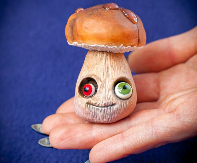 翡翠のきのこ彫刻置物 翡翠飾り物（きのこ）