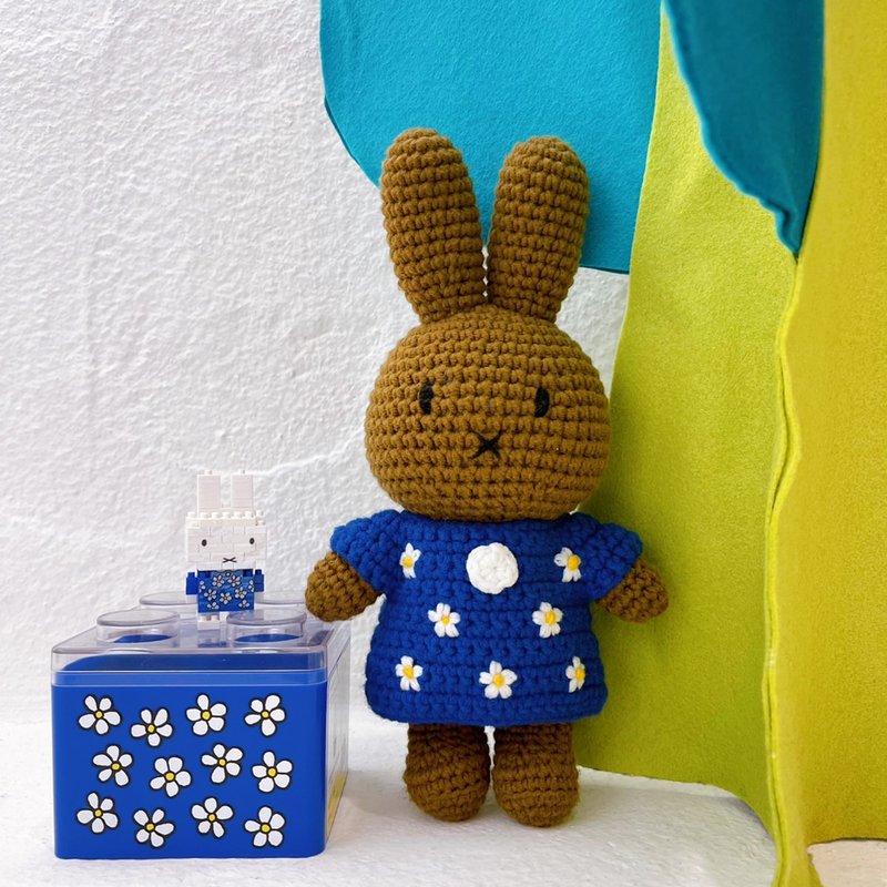 Just Dutch | Melanie handmade and her blue flower dress - ตุ๊กตา - ผ้าฝ้าย/ผ้าลินิน สีน้ำเงิน