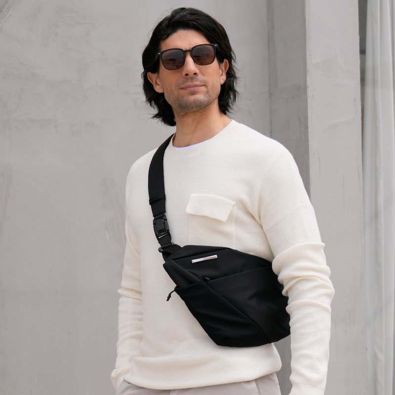 FINO V 五代隨身型動包-神隱黑 - 側背包/斜背包 - 聚酯纖維 黑色