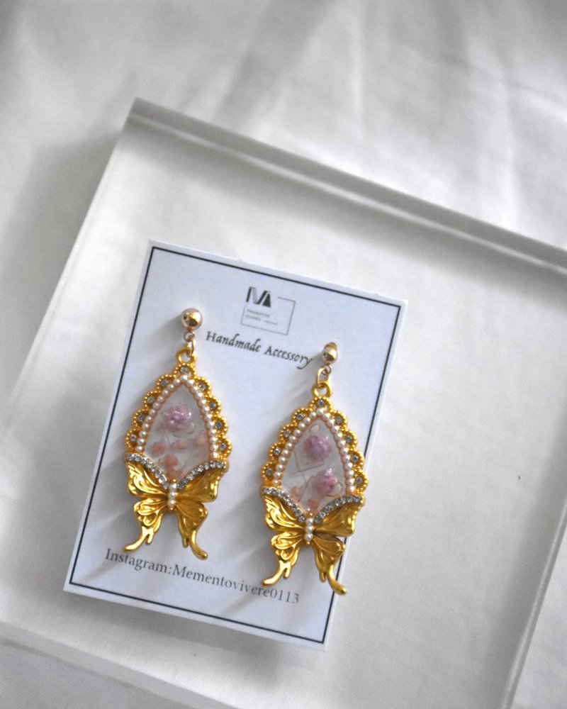 Preserved Gold Butterfly Set Stone Dried Flower Earrings - ต่างหู - พืช/ดอกไม้ สีเหลือง