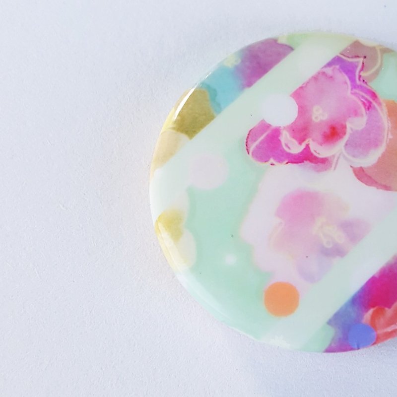 badge brooch pins / love river - Brooches - Plastic Multicolor