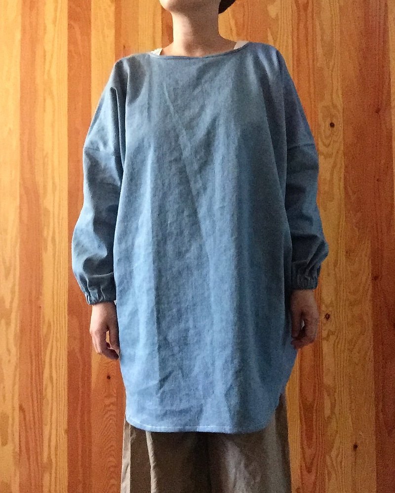 手作り服デニムジーンズのポケットボーイフレンドワイドスモックローブのセーター - ワンピース - コットン・麻 ブルー