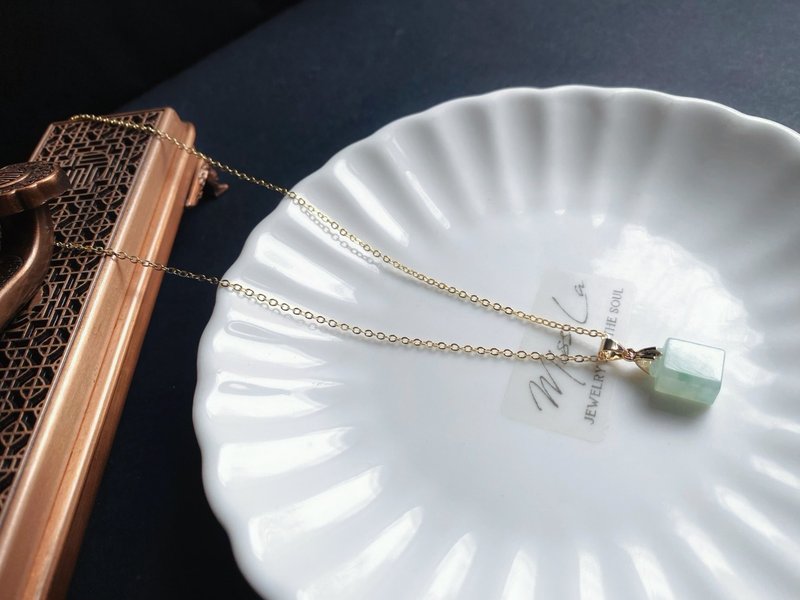 天然緬甸玉翡翠 冰種 長命百歲 長命鎖 禮物 項鍊 滿月禮 彌月禮 - 項鍊 - 玉石 綠色