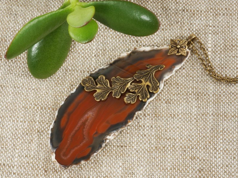Brown Fire Red Agate Slice Slab Brass Oak Leaf Forest Woodland Necklace Jewelry - 項鍊 - 半寶石 咖啡色