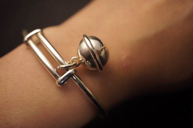 The Tinkle Bangle (3mm) - 925 Sterling Silver - สร้อยข้อมือ - เงินแท้ สีเงิน