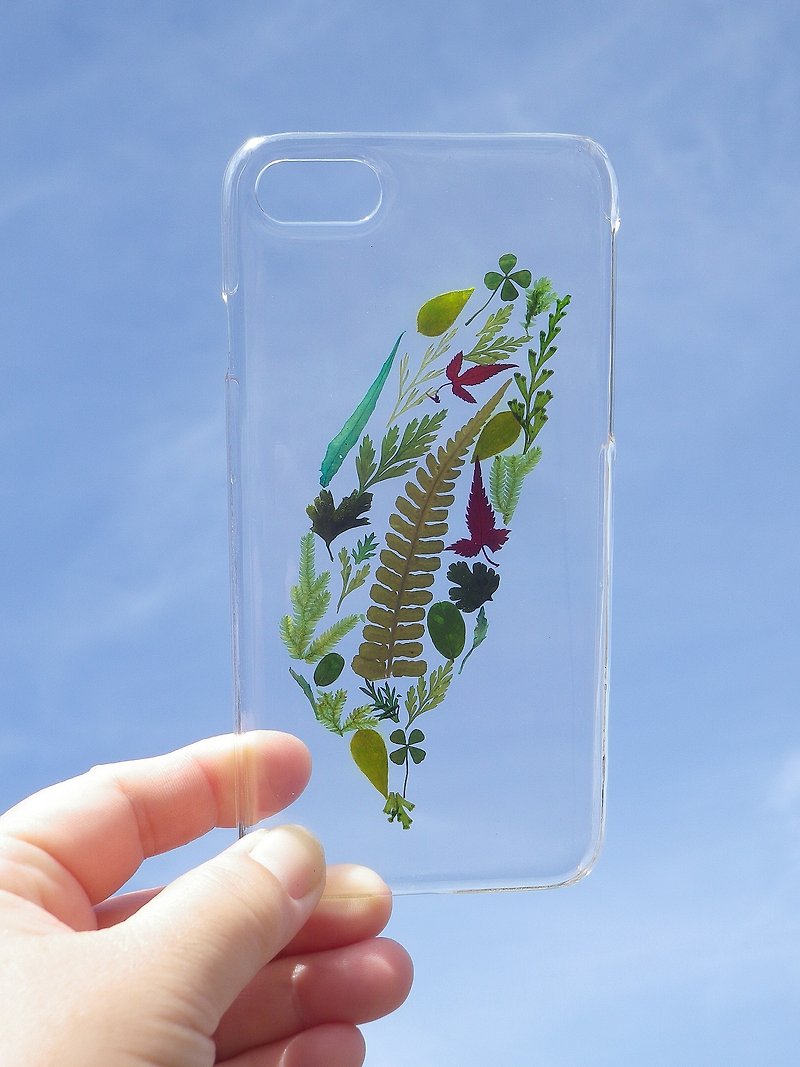 Pressed flower phone case, iPhone 7, iPhone 8, I love Taiwan - เคส/ซองมือถือ - พลาสติก สีเขียว